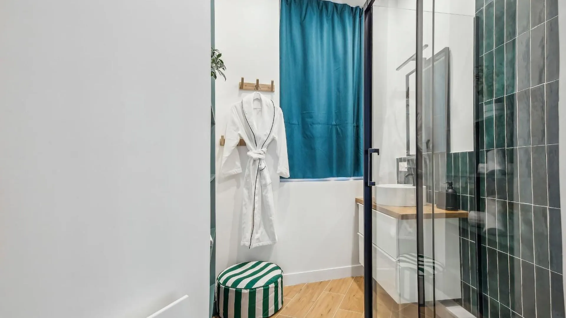 Appartamento Le Louvre & De - Cityapartmentstay *