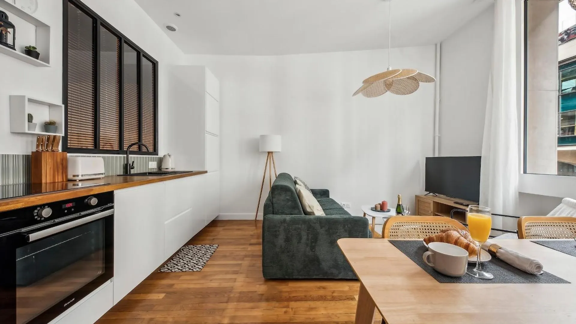 Apartment Le Louvre & De - Cityapartmentstay Paris